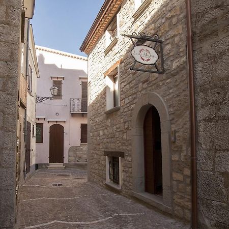 阿里吉利住宿加早餐旅馆 Schiavi di Abruzzo 外观 照片